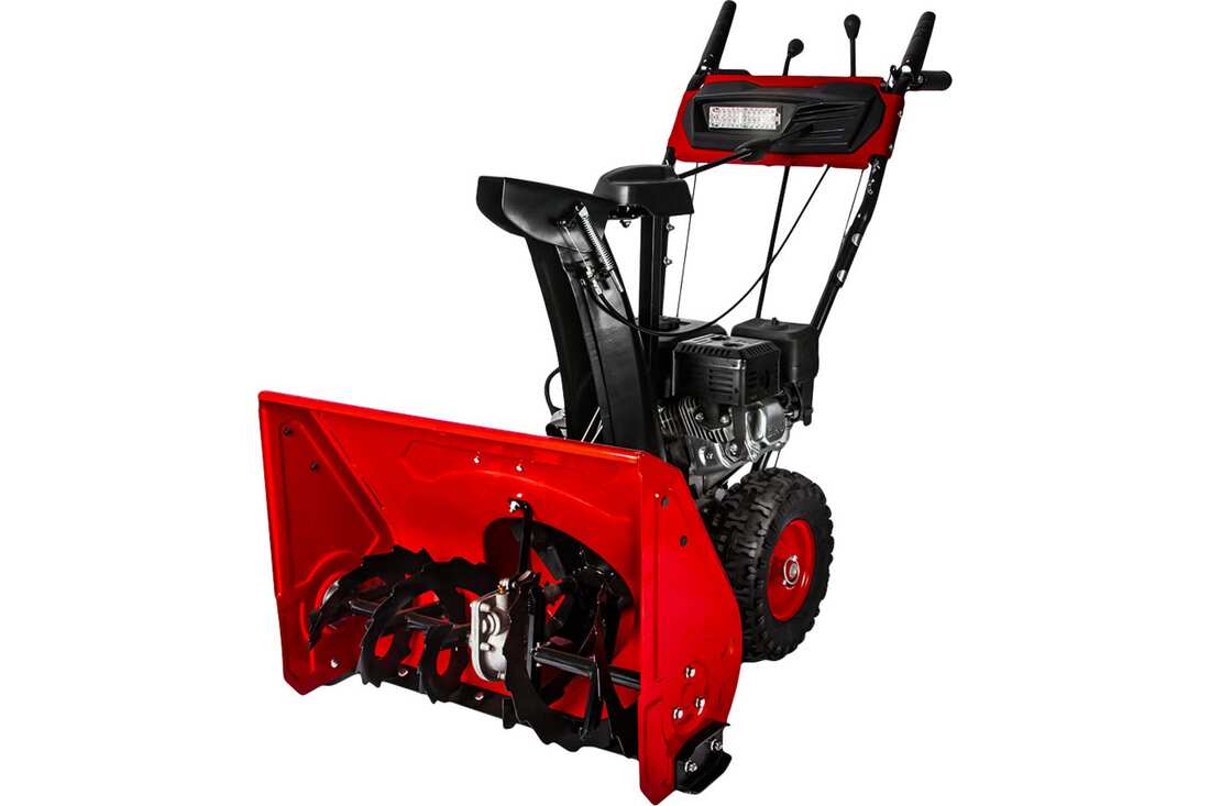 Снегоуборщик бензиновый DDE ST7066E(двиг7,0л.с. захват 26'' 5 вперёд/1 назад колёса 13" эл.старт LED