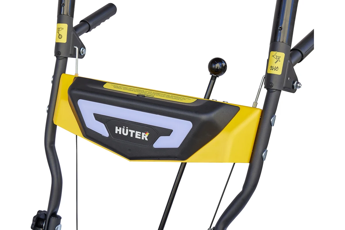 Снегоуборщик Huter SGC 4100 Winter PRO 7,8 л.с., ковш - 68 см x 54 см, 5 вперед / 2 назад, ручной ст