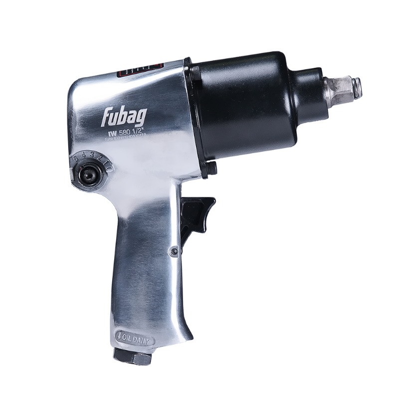 Пневмогайковерт ударный IW580 1/2" (226л/м_576Нм_6.3бар_1/2") + набор головок_кейс
