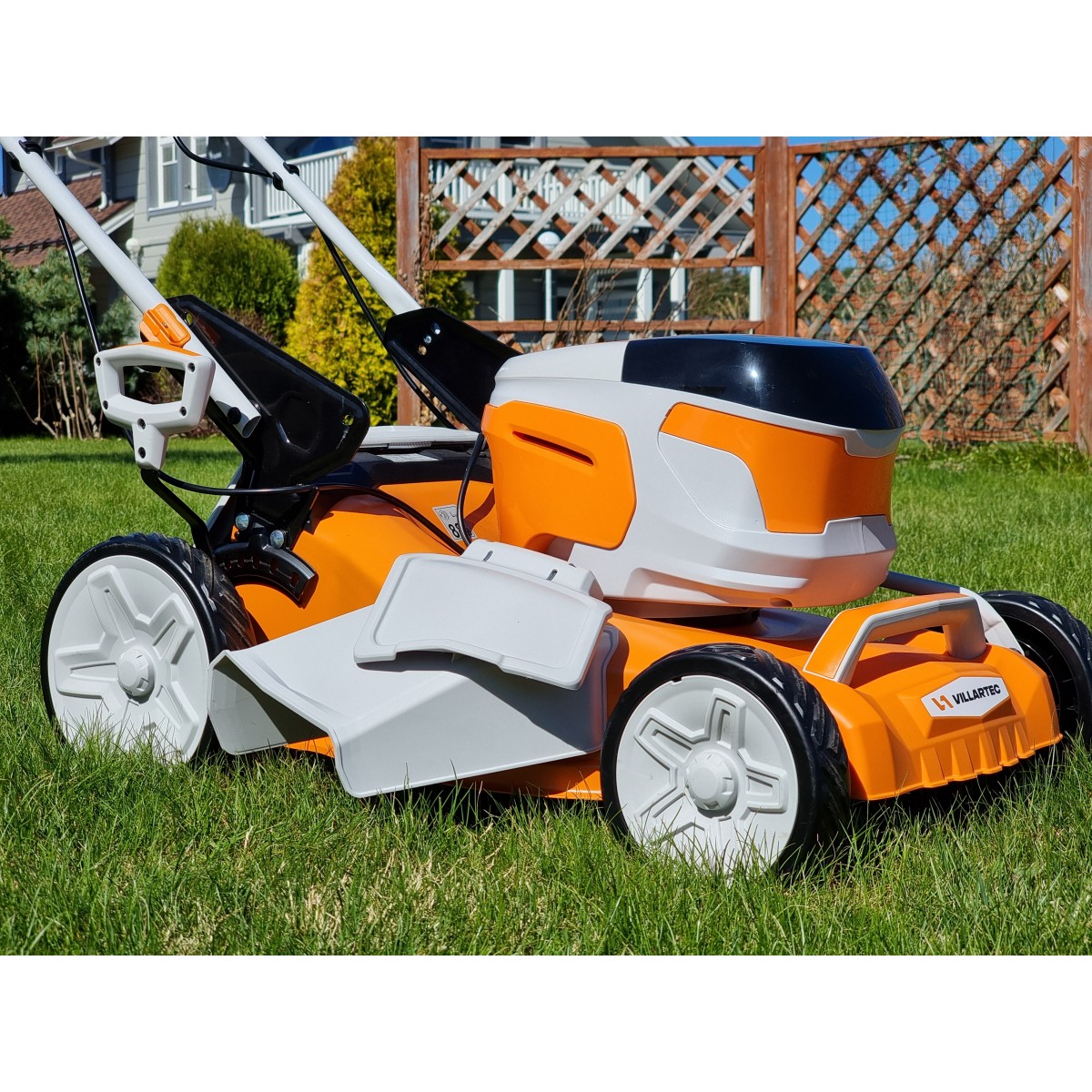 Аккумуляторная газонокосилка  VILLARTEC MA4046T (40V,2Ач)шир.кош 46см.,самоходн,травосб. 55л.,23,6кг