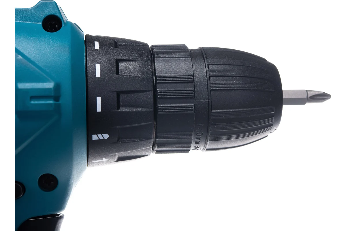 Makita Дрель  DF0300 320Вт, БЗП 10мм, 2-е скорости