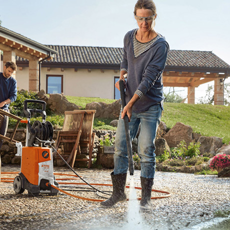 Мойка высокого давления STIHL RE 130 PLUS, 2.3кВт, 150бар, 500л/ч, шланг 9м, шнур 5м, 21.2кг